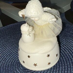 Snowbabies Music Box